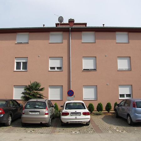 Apartment Aldo Pula Kamer foto