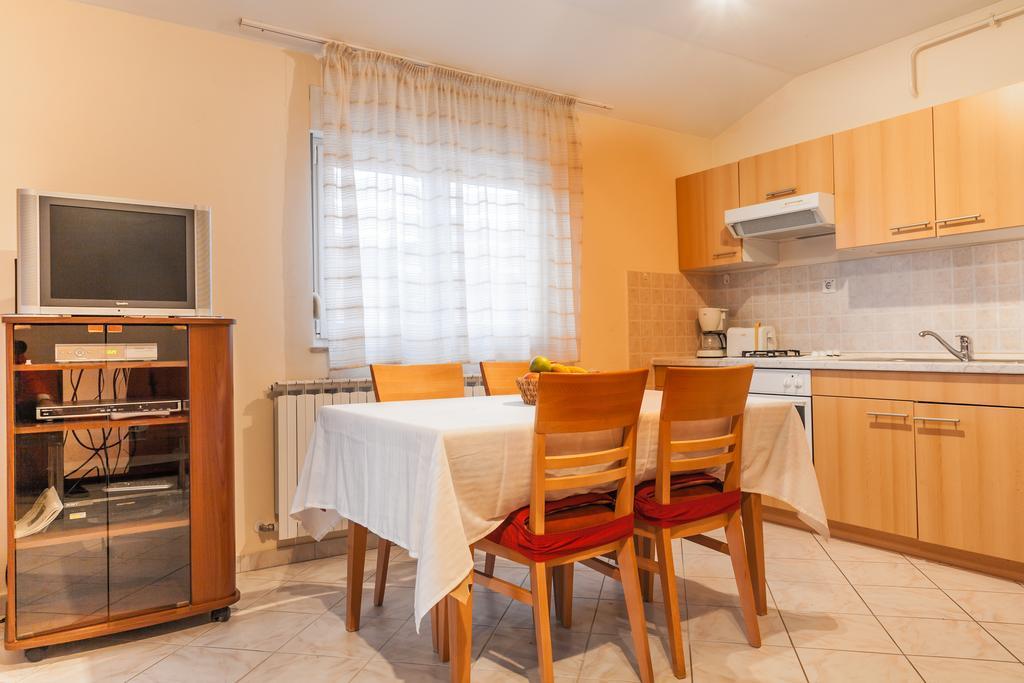 Apartment Aldo Pula Kamer foto