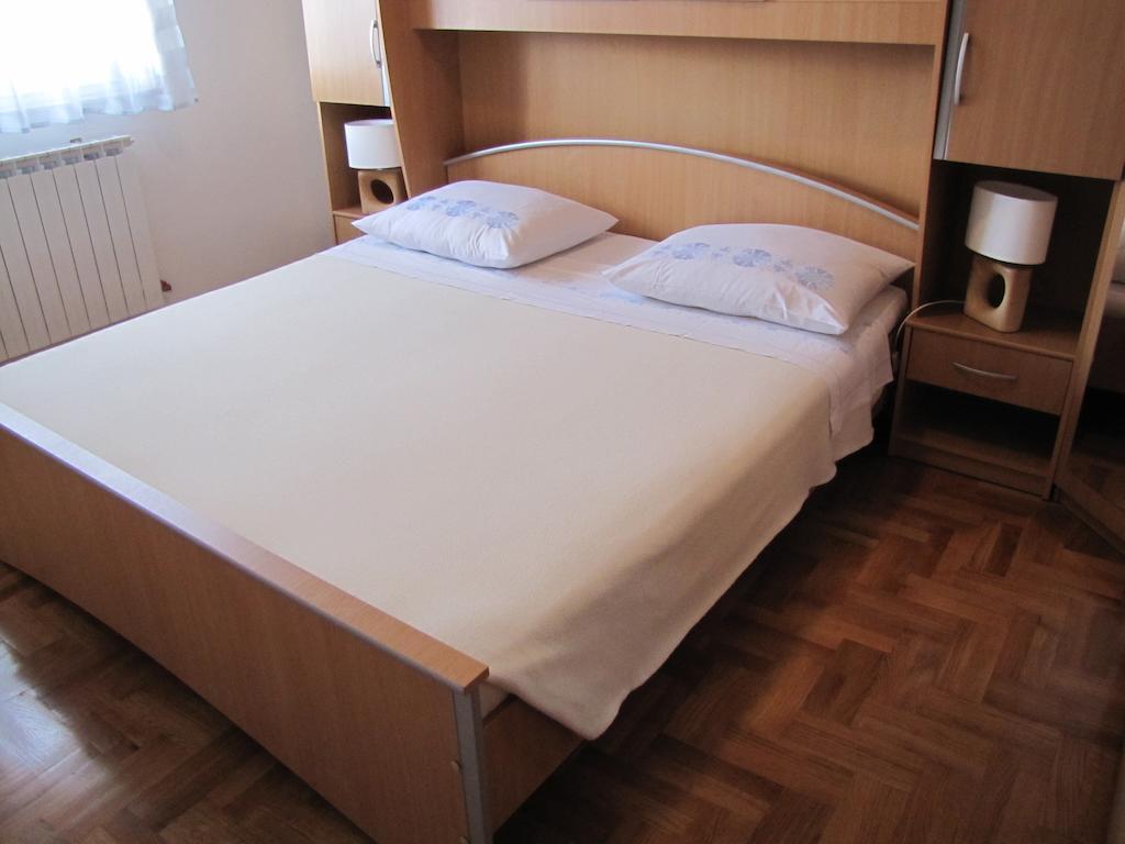 Apartment Aldo Pula Kamer foto